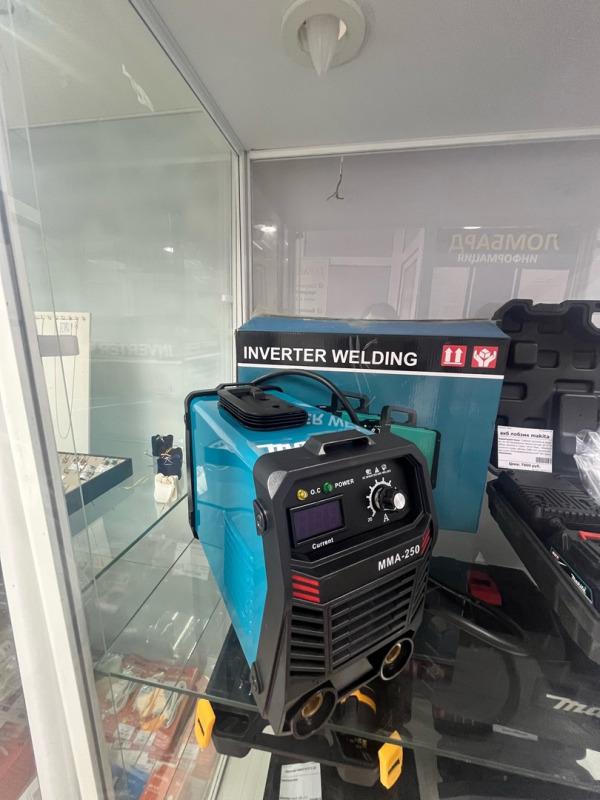 Инверторный сварочный аппарат Makita 250