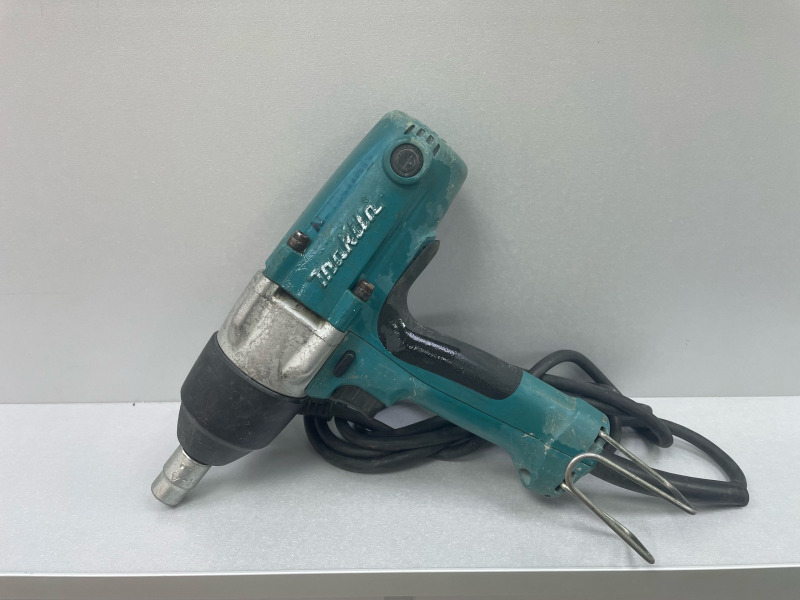 Гайковерт Makita TW0200